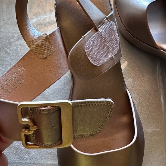 Patrizia  Gold women's sandals, size 7,5  (38) - Picture 4 of 11